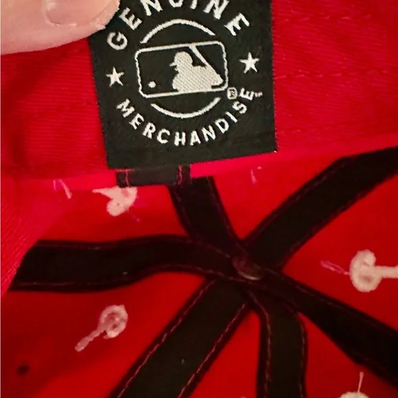 ‘47 Phillies Hat with the Phils logo all over - Picture 3 of 6